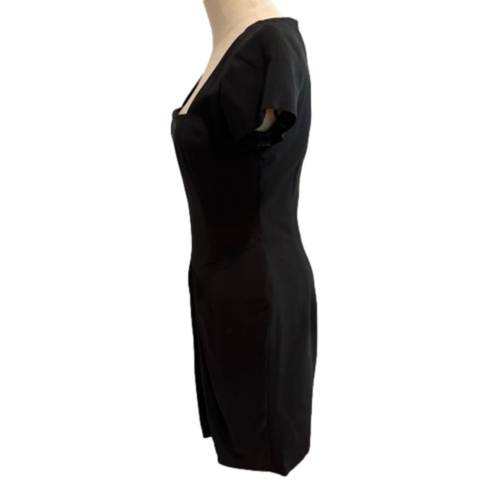 70s SILK LITTLE BLACK DRESS FITTED BODYCON SHORT SLEEVES PLEATED FRONT DETAIL 4 - Picture 4 of 9